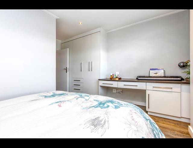 2 BEDROOM APARTMENT BLOCK TO LET IN ROSEBANK
